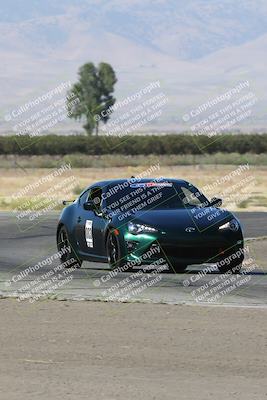 media/Sep-15-2024-Speed Ventures (Sun) [[7a54f7ed2f]]/Yellow Group/Session 1 (Outside Grapevine)/
